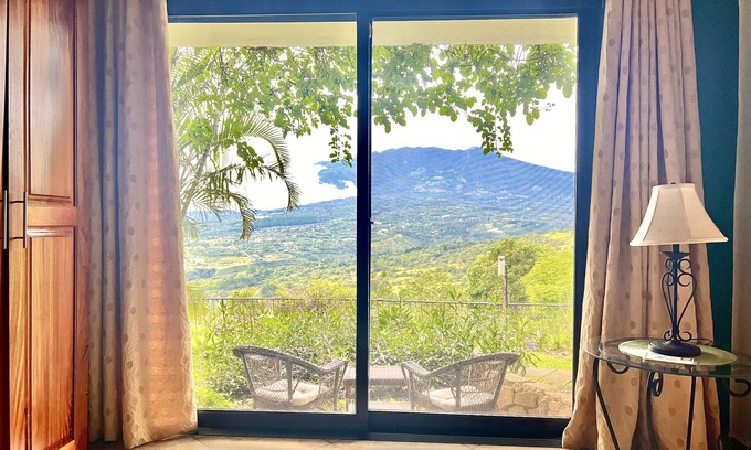 Jaramillo Apartment | Spectacular volcano view and private estate gardens above Boquete