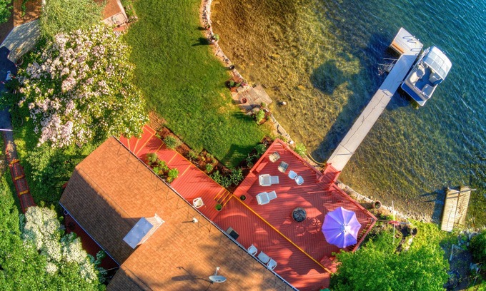 Rogers Cottage | Spectacular waterfront cottage on the most beautiful lake in CT's 'Quiet Corner'