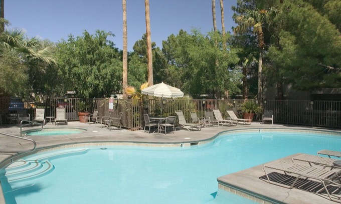 Paradise Resort | Spencer St Resort 2bdr