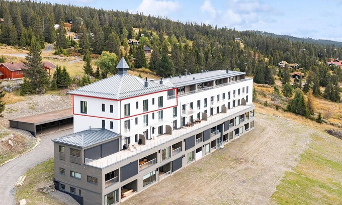 Lillehammer Apartment | Spend a wonderful vacation in this comfortable vacation home with mountain view and sauna.