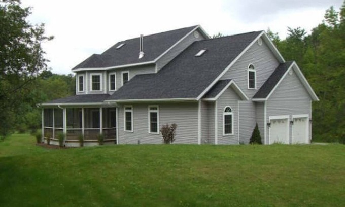 West Stockbridge House | Spend Thanksgiving with your family in the Berkshires!