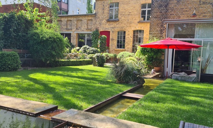 Leutzsch Apartment | Spend the night in a film set - loft in the old bakery (130 sqm)