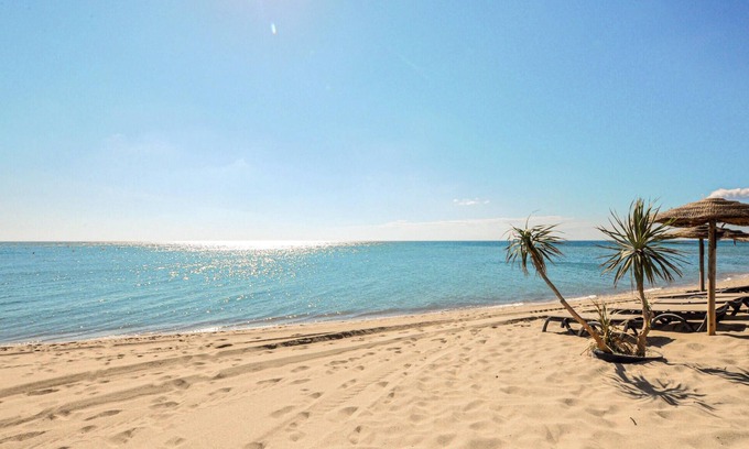 Tautavel House | Spend your vacation in this spacious vacation oasis with swimming pool in Tautavel.