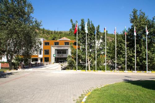 Yunusemre Hotel | Spilos Hotel