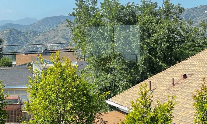 Azusa House | Spiral Staircase guest housen