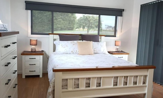 Lower Barrington Apartment | Spiritwood, BnB for 2 in a quiet rural setting