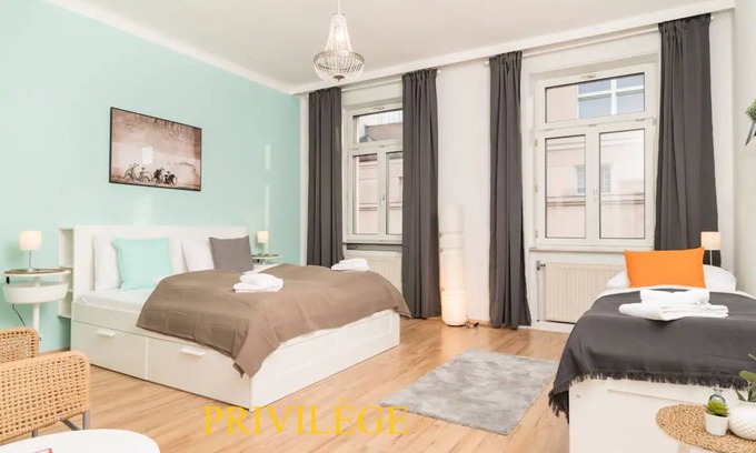 Oberdobling Apartment | Spittelau, bright, selfcheckin24h,
