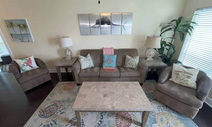 Independence Square Apartment | Splash Harbour Waterfront Condo, Harbourside #6617