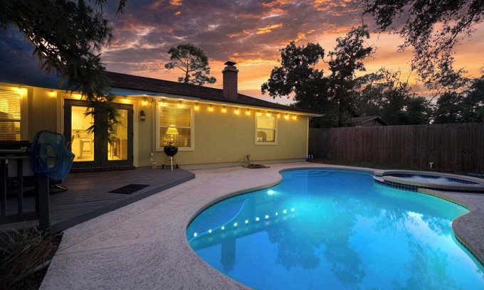 Del Rio House | ~Splash Hill Haven Sleeps 10 Pool & Spa~