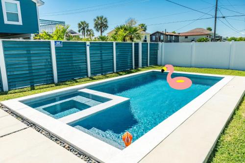 Jamaica Beach House | Splash Soak and S'mores: Your Bayside Getaway Awaits