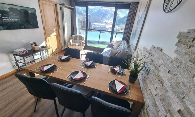 Val-d'Isere Apartment | Splendid apartment at the foot of the slopes/2 separate bedrooms/ideal for a 4p family