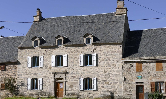 Lavigerie House | SPLENDID HOUSE IN THE CENTER OF A NATURAL PARK