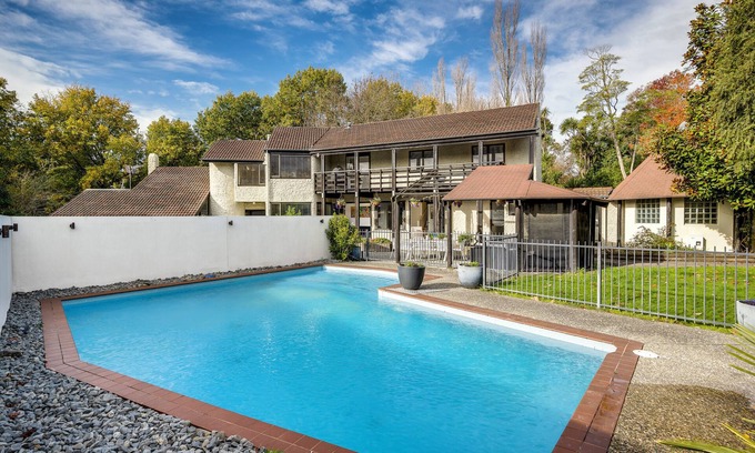 Havelock North House | Splendid Sanctuary - Havelock North Holiday Home