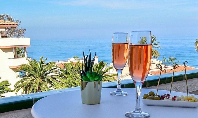 Denia Apartment | Splendid Sea View, Beach, Penthouse, Internet, SmartTV, SatTV,AC, Welcome Pack