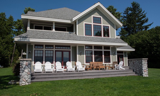 Northport Cottage | Splendid Timber Frame Cottage - Sandy Beach Grand Traverse Bay