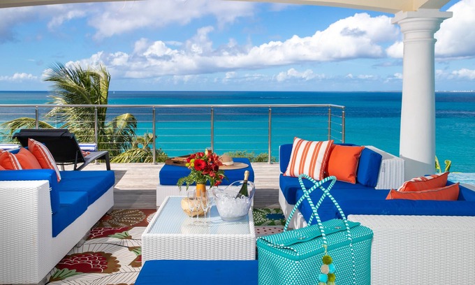 Grand Case Villa | SPLENDID VIEW! BEACH ON FOOT! NEW!