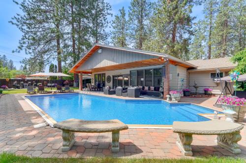 Spokane Valley Apartment | Spokane Valley Vacation Rental with Shared Pool!