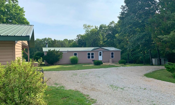 Leasburg House | Sportsman's Meadow vacation home near Meramec River