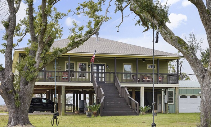 Sulphur House | Sportsman’s Dream