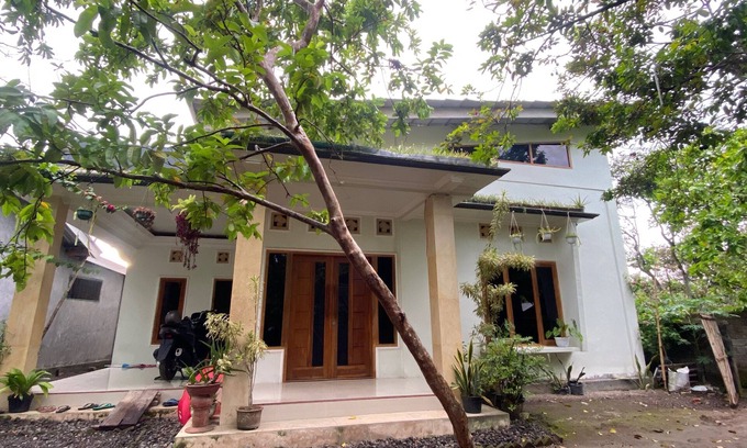 Kecamatan Janapria Hotel | SPOT ON 93519 Kebun Manis Homestay Near Lapangan Bola Volly Batu Kumbung