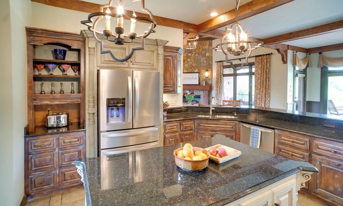 Goodlettsville House | Sprawling Tennessee Home on 20 Acres!