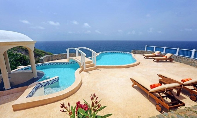 Sea Breeze Hills Villa | Sprawling Villa with Uninterrupted Sea Views - Equinox