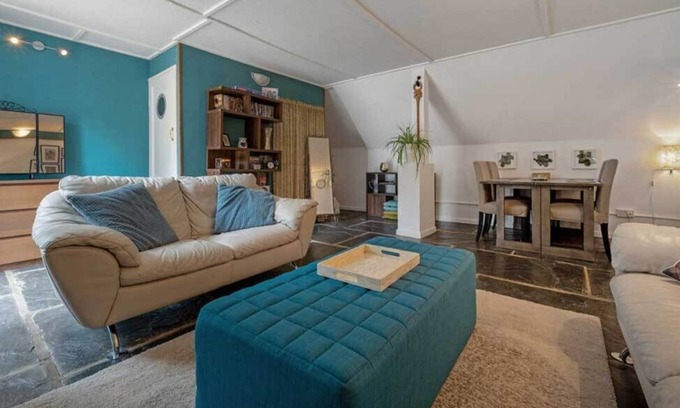 Nettlebed Cabin | Sprig Cottage, Dog Friendly & Private Parking - 4 miles Henley on Thames