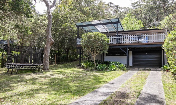 Pearl Beach House | Spring Break, Pay2, stay 3* -w/Trampoline
