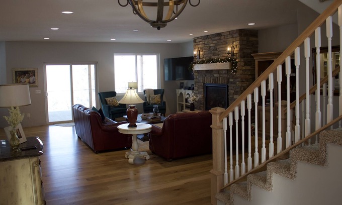 Missoula House | Spring break specia! luxury mountain home minutes from U of M, spectacular views