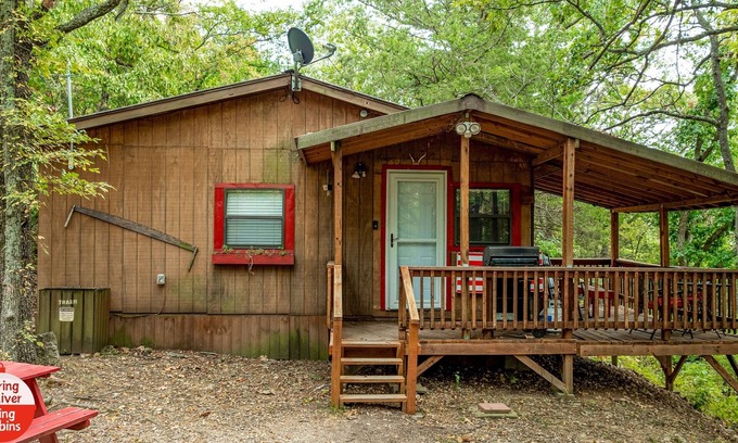 Miami Cabin | Spring River Fishing Cabins #1 - Maple - Dogs ok