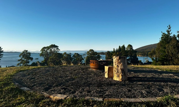Woodbridge Cabin | Spring Special $175/night - September & October! Book Now to enjoy Tassie spring