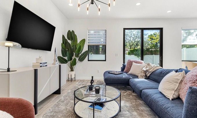 Pinecrest West Park House | Spring Training Specials! 4 Miles to Stadium