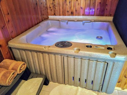 Prudenville Hotel | Springbrook Inn
