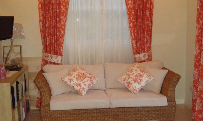 Blue Waters Apartment | Springcourt- N 5 Upscale Holiday rental with pool close to golf club