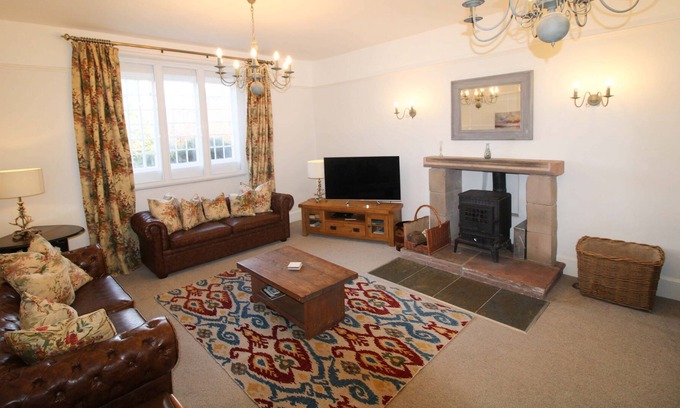 Penrith Cottage | Springfield Farm, Penruddock - a cottage that sleeps 10 guests in 5 bedrooms