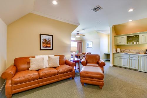 Springfield Apartment | Springfield Studio Rental with Golf Course View!