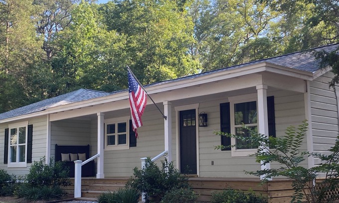 Laurel House | Springhill Place
