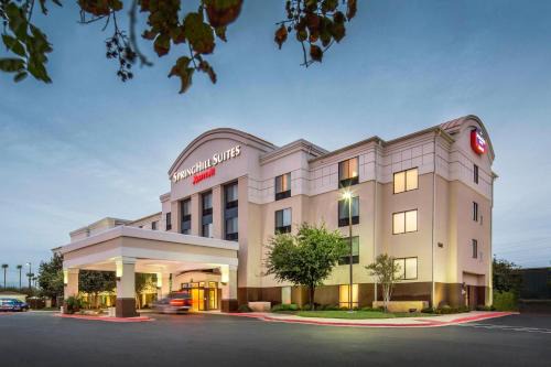Bonanza Hotel | SpringHill Suites by Marriott Laredo