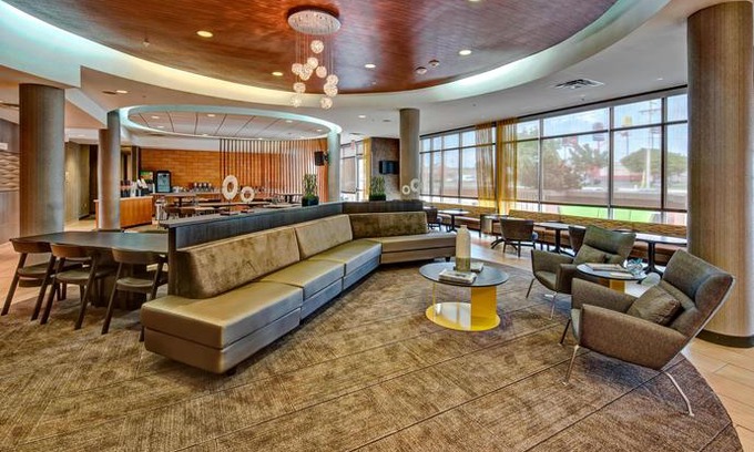 Moore Hotel | SpringHill Suites by Marriott Oklahoma City Moore