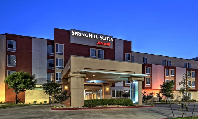 Moore Hotel | SpringHill Suites by Marriott Oklahoma City Moore
