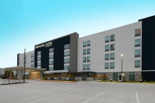 Fort Worth Hotel | SpringHill Suites Dallas DFW Airport South/CentrePort