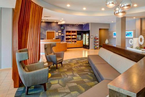 Brentwood Hotel | SpringHill Suites St. Louis Brentwood