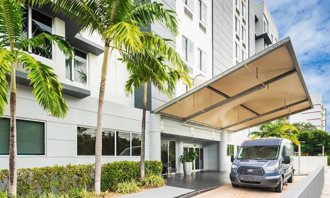 Overtown Hotel | SpringHill Suites Miami Downtown/Medical Center