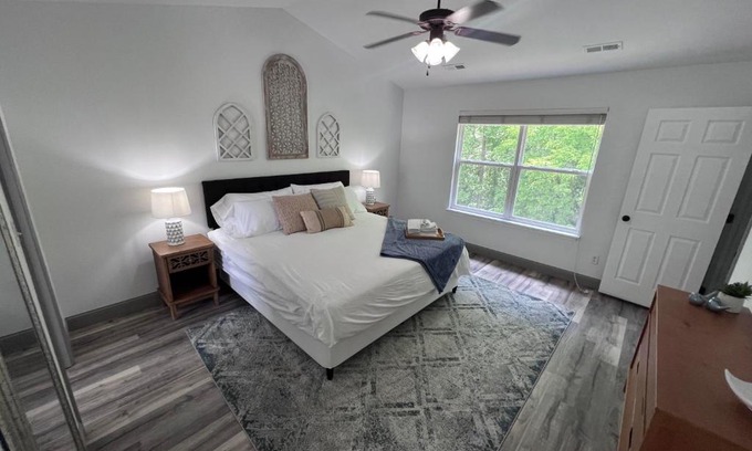 O'Fallon Apartment | Springhurst Serenity Fresh 4BR Getaway