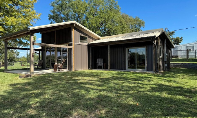 Midway House | Springwood Shed House the best view on the farm.