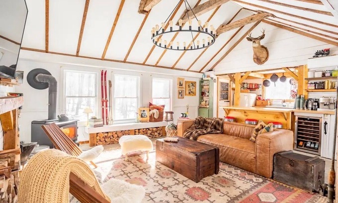 Edgewood Cabin | Spruceton Hollow - hot tub, hiking, breweries!