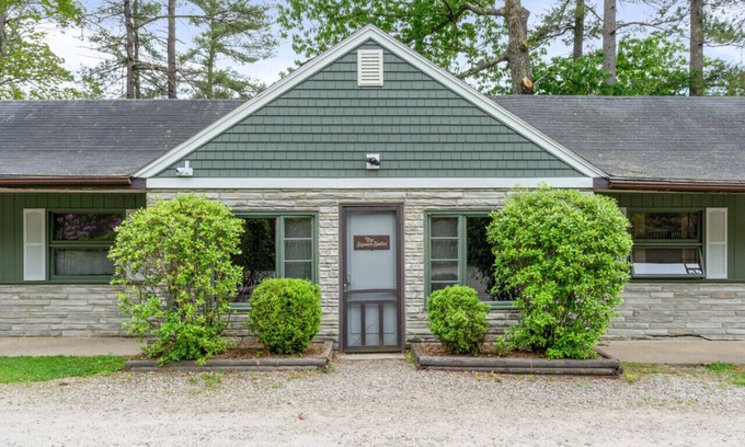 Holderness House | Squam Suite - Waterfront