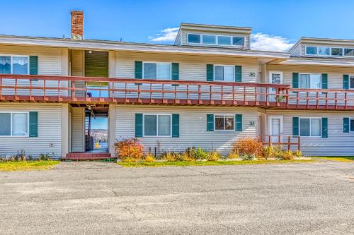 Greenville Junction Apartment | Squaw Village Condo