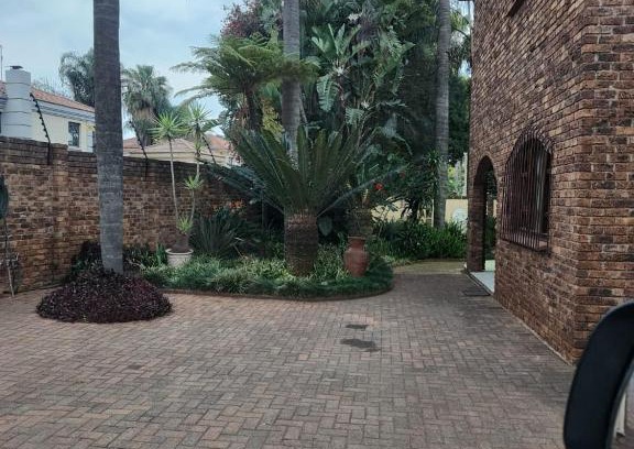 Bedfordview House | Squirrels Guest House