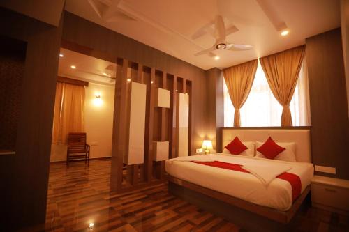 Karunya Nagar Hotel | Sree Bharat Residency